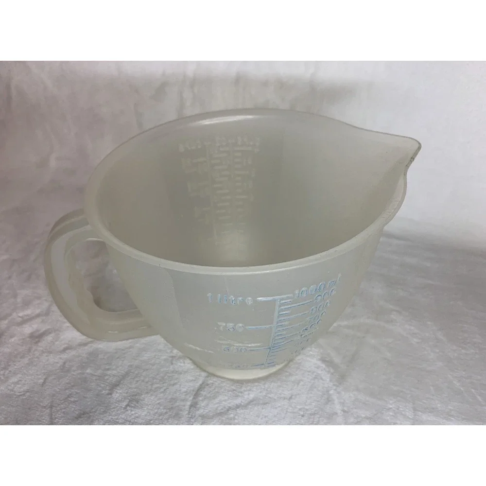 Vintage Tupperware Mix-N-Store 4 Cup 32 Oz Measuring Batter‎ Bowl Pour Cooking